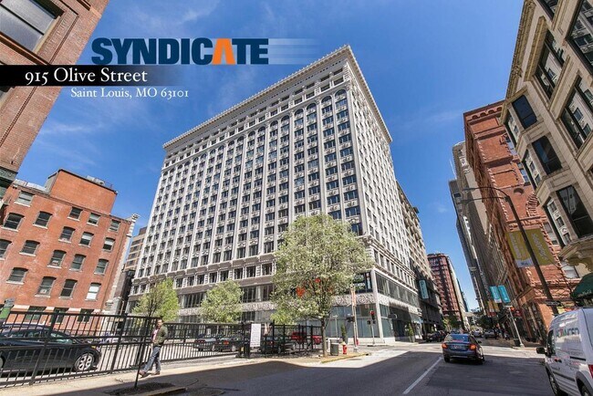 Primary Photo - 915 Olive St