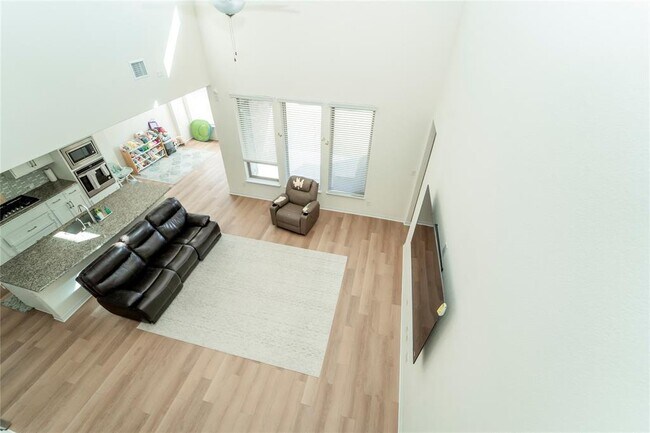 Building Photo - 20813 Carries Ranch Rd