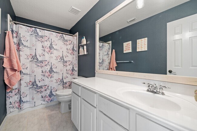 Building Photo - 18210 Juniper Creek Ln