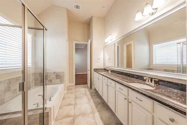 Building Photo - 568 Enfield Dr