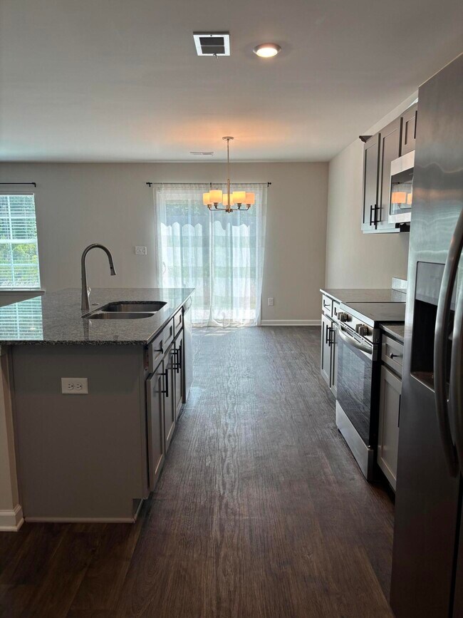 Building Photo - 1848 Lacebark Dr