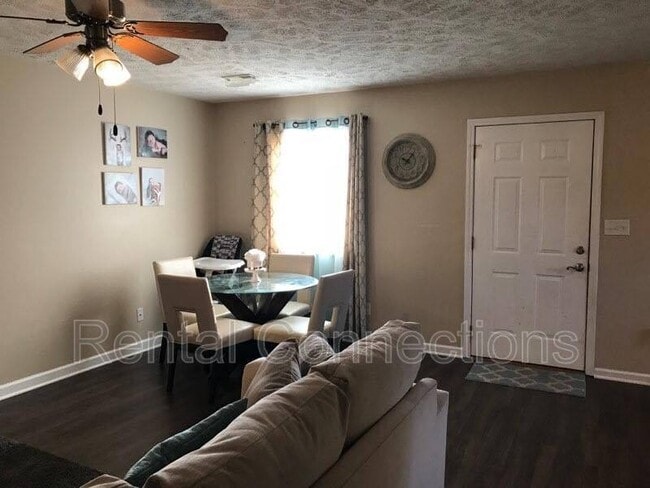 Building Photo - 103 N Bentley St