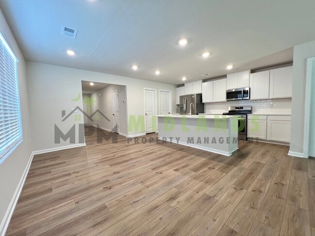 Building Photo - 142 Parkwood Ct