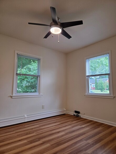 Building Photo - 139 2nd St