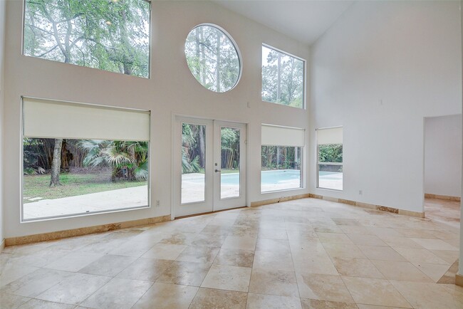 Building Photo - 10 E Indian Sage Cir