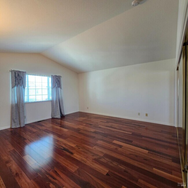 Building Photo - 773 Tuliamore Ct