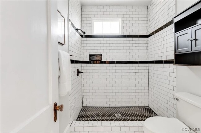 Building Photo - Beautiful Brookland Park Bungalow