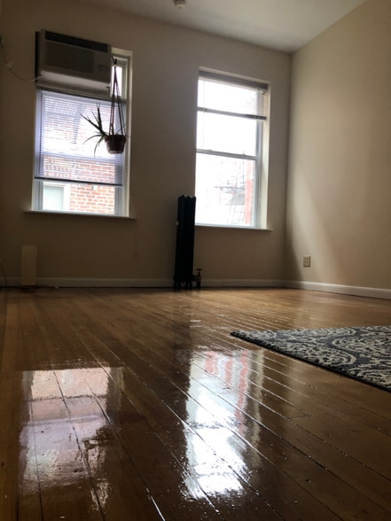 Building Photo - 1315 Park Rd NW