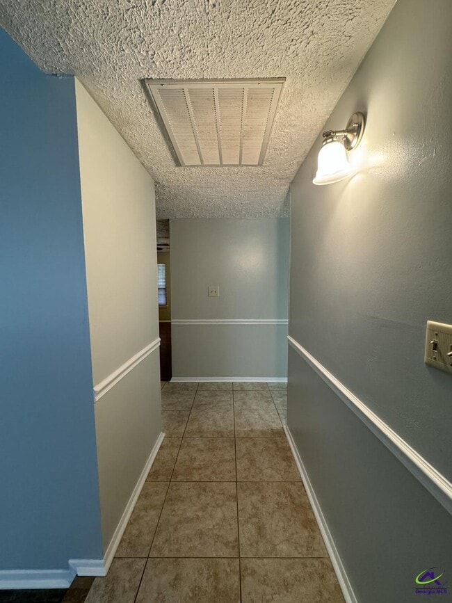 Building Photo - 107 Turtle Creek Dr