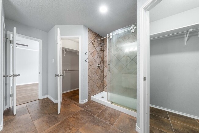 Building Photo - 8778 Serene Ridge Dr