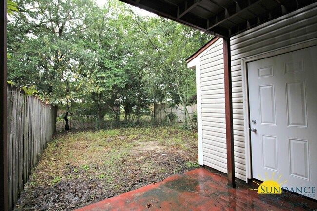 Building Photo - Nice 2 Bedroom Townhouse in Fort Walton