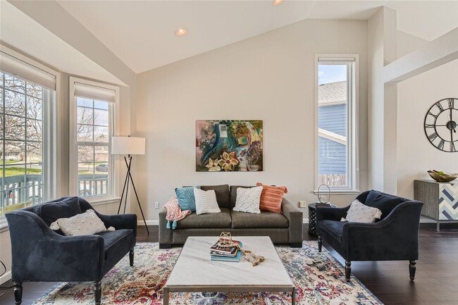 Building Photo - Beautifully Updated 3-Bedroom Home with Finished Basement in Gunbarrel