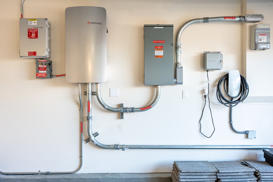 Building Photo - 30937 Viper Ct