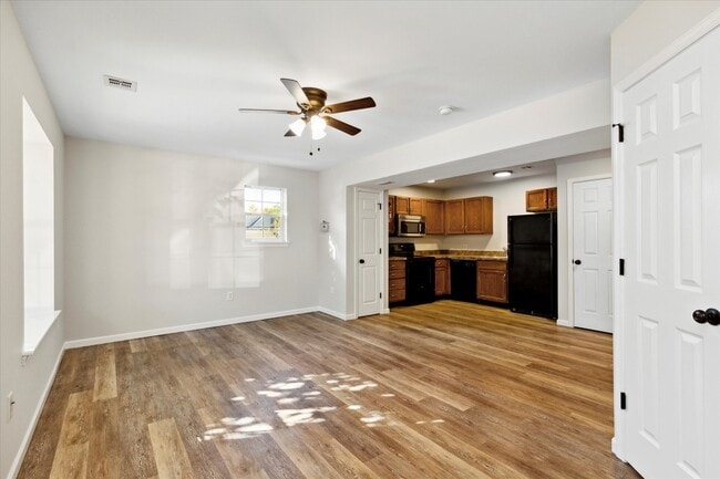 Building Photo - 56 S Charlotte St