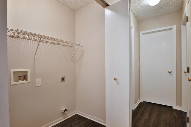 Building Photo - 1843 Canopy Ln