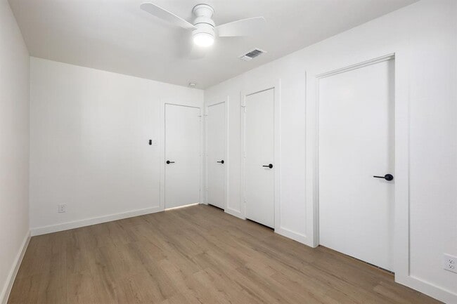 Building Photo - 902 Jessie St