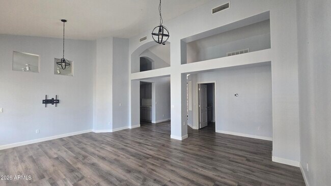 Building Photo - 1818 W Hawk Way