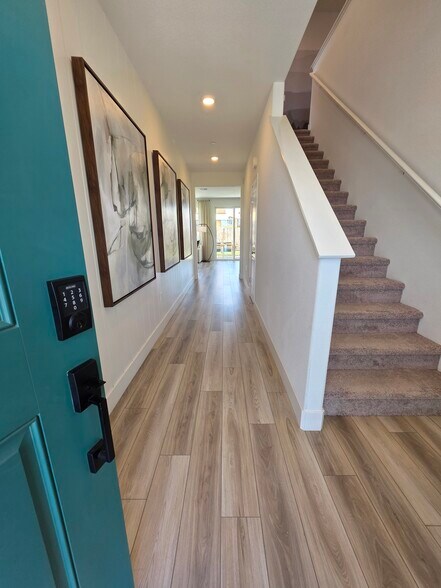 Building Photo - 722 Rosazzo Ln