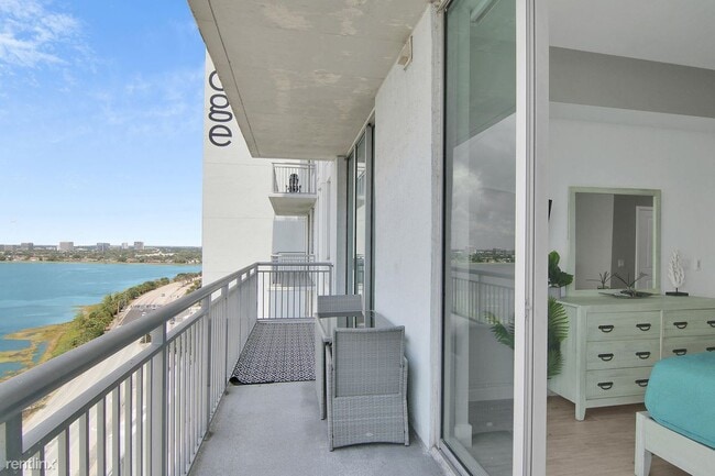Building Photo - 2 br, 2 bath House - 300 S Australian Ave ...