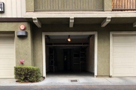 Building Photo - 25794 Iris Ave