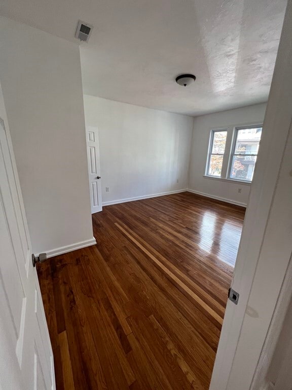 Building Photo - 40 Tennis Rd