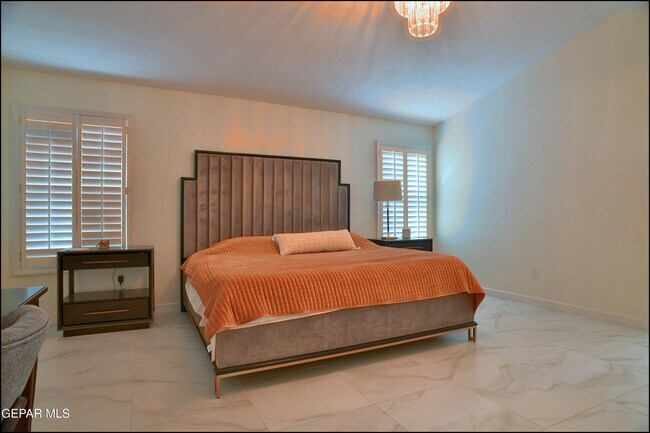 Building Photo - 237 N Alto Mesa Dr