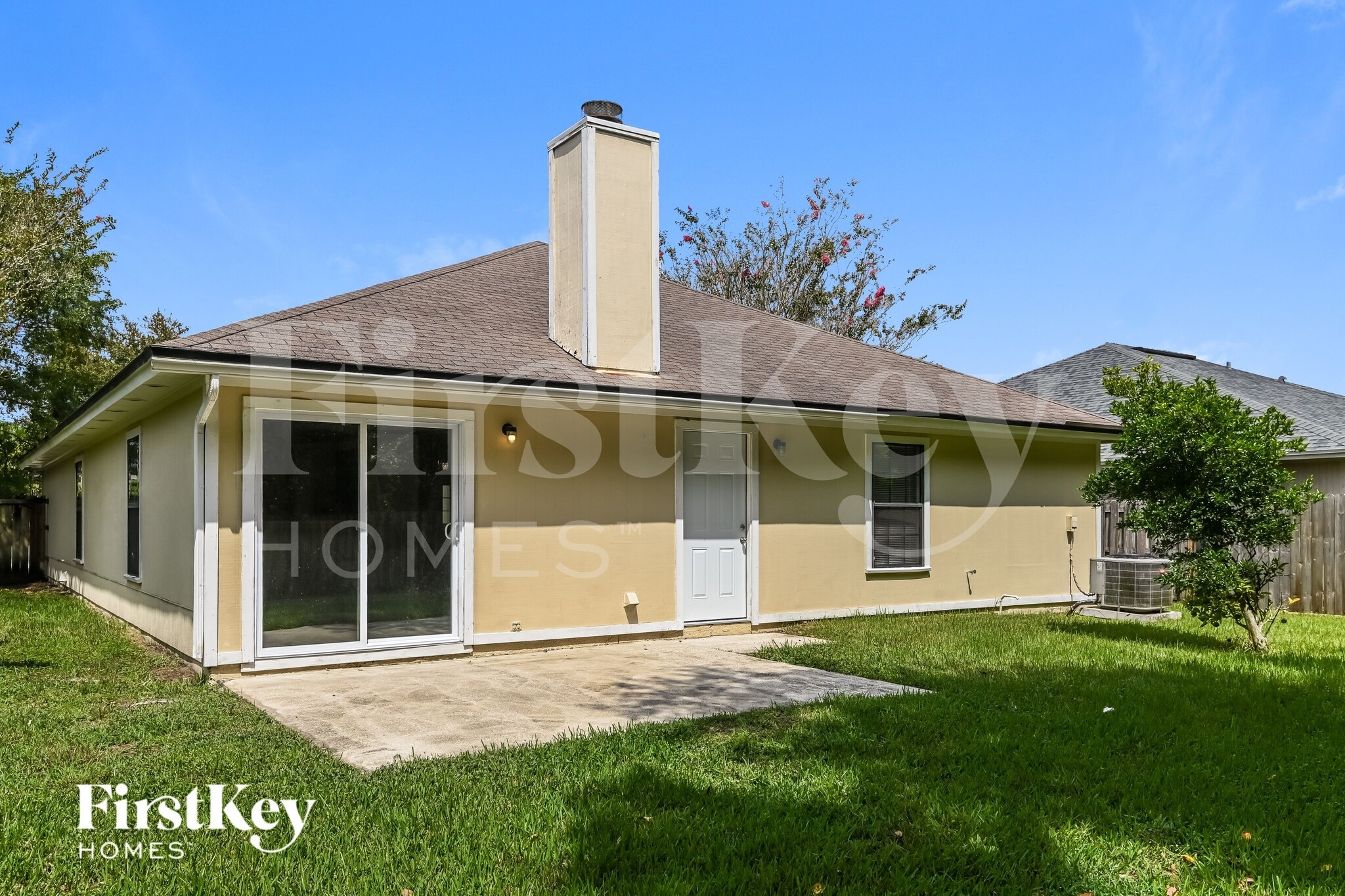 Building Photo - 4576 Antler Hill Dr E