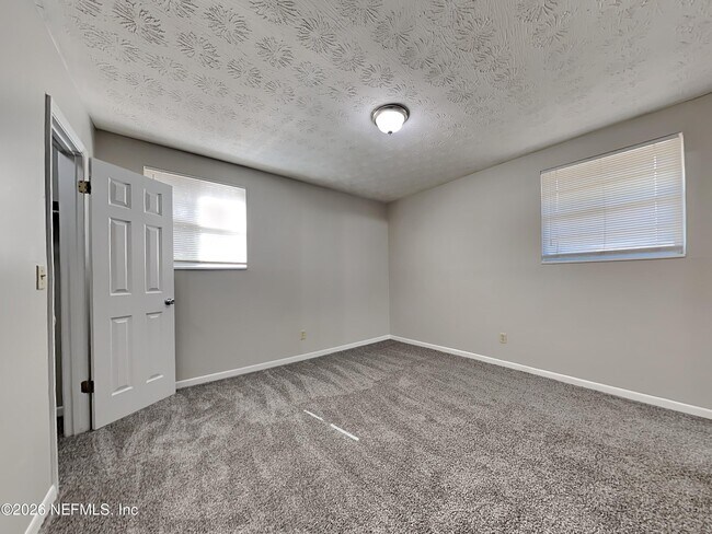 Building Photo - 8349 Pembrook Ct