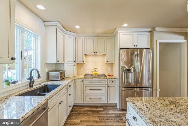Building Photo - 76 S Forge Manor Dr