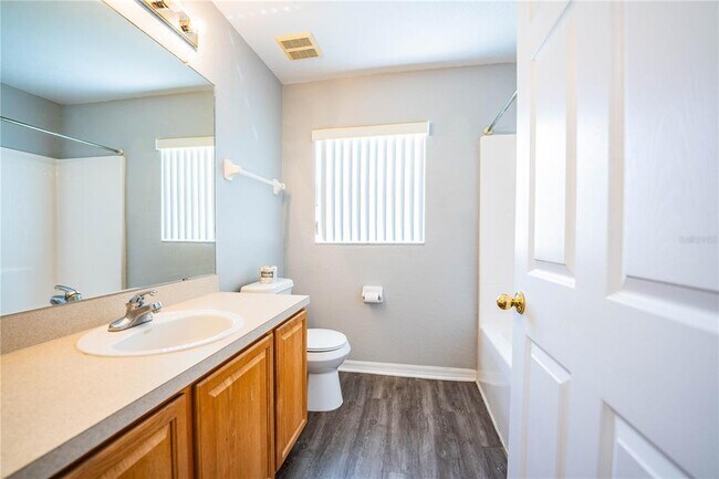 Building Photo - 233 Towhee Rd