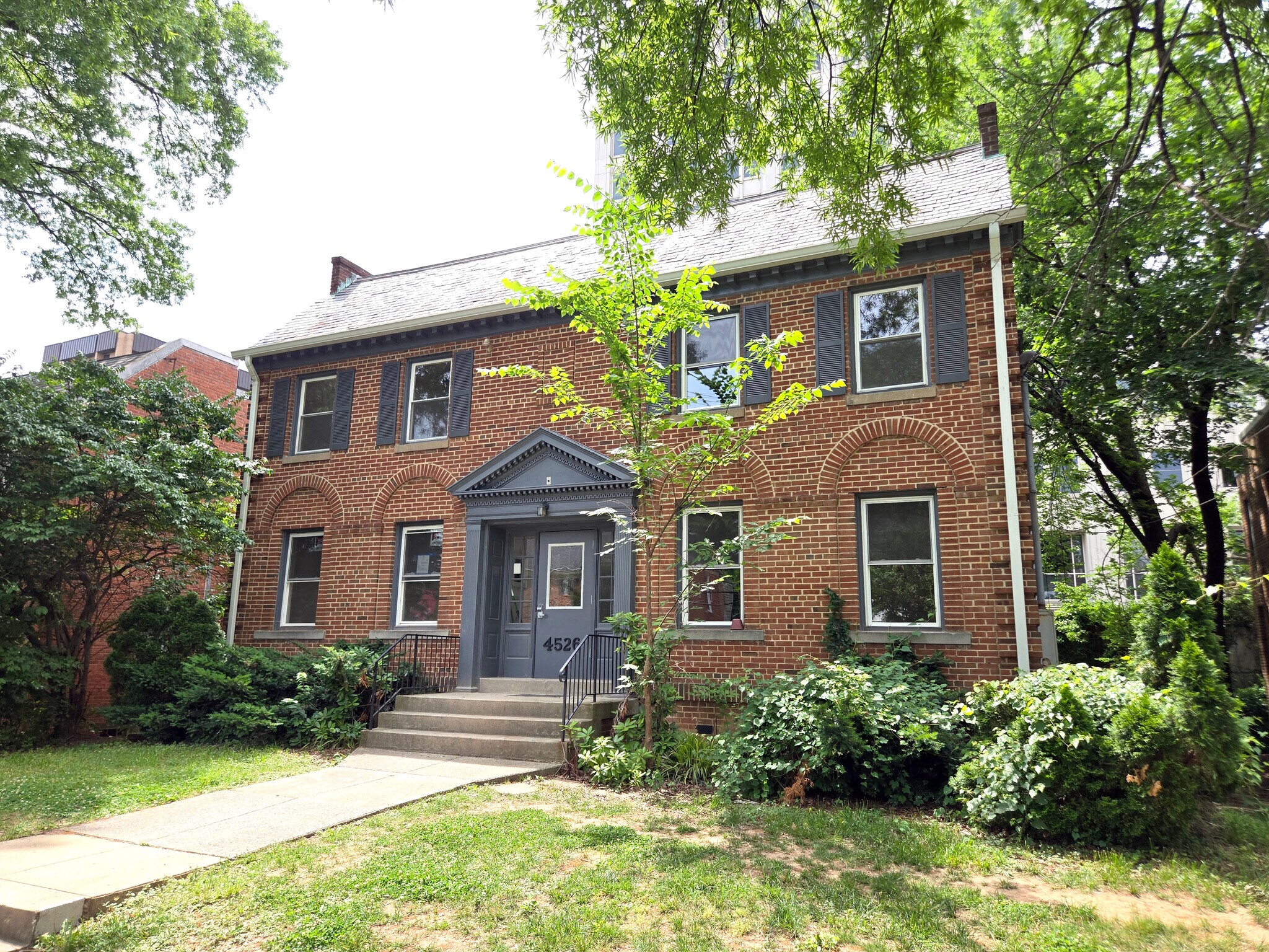Building Photo - 4526 Avondale St