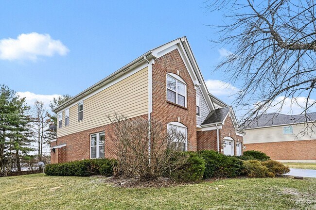 Building Photo - Freshly Renovated 4 Bedroom Home In Centerville OH