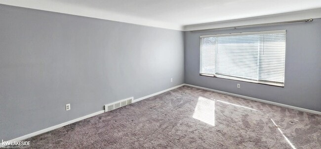 Building Photo - 890 Neff Rd