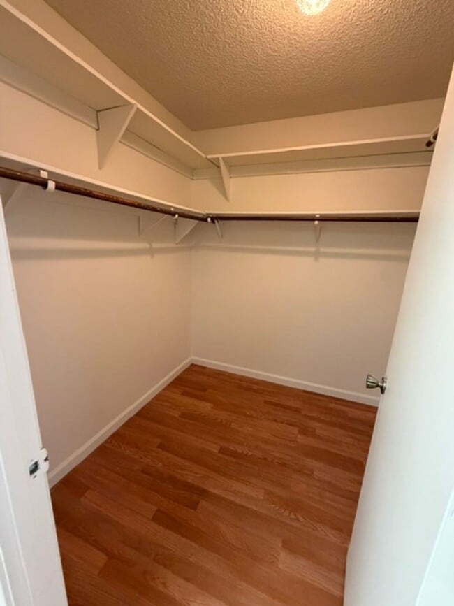 Building Photo - Beautiful 2 Bedroom and 2.5 Bathroom Condo $1,775.00
