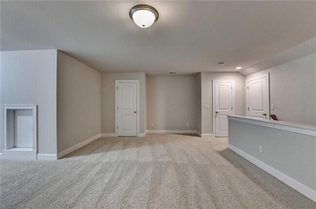 Building Photo - 5240 Cresslyn Rdg