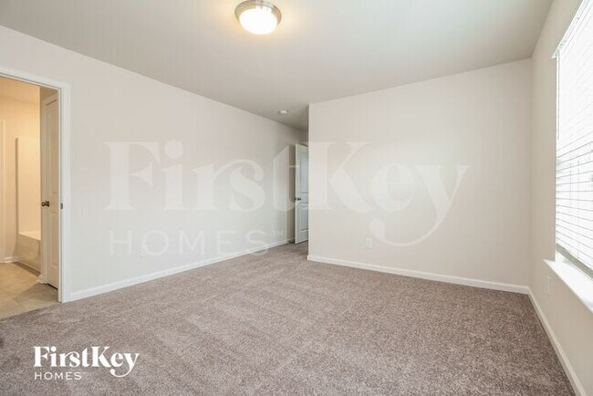 Building Photo - 712 Ridgemoor Trl