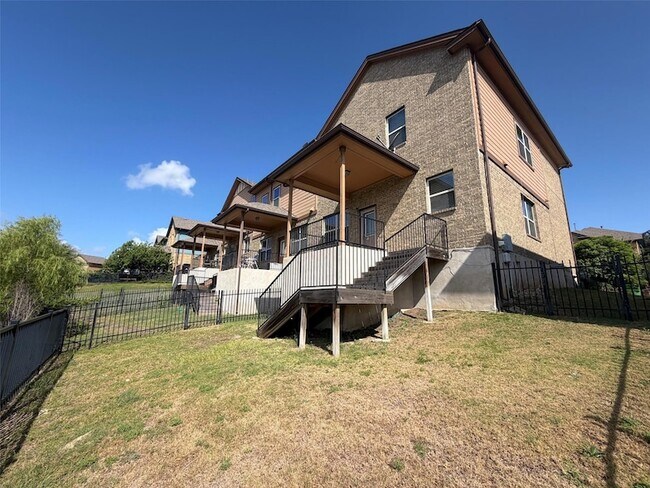 Building Photo - 1001 Zodiac Ln