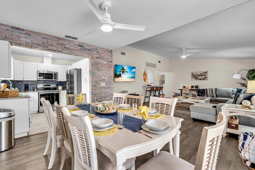Building Photo - 7220 Arcturas Dr