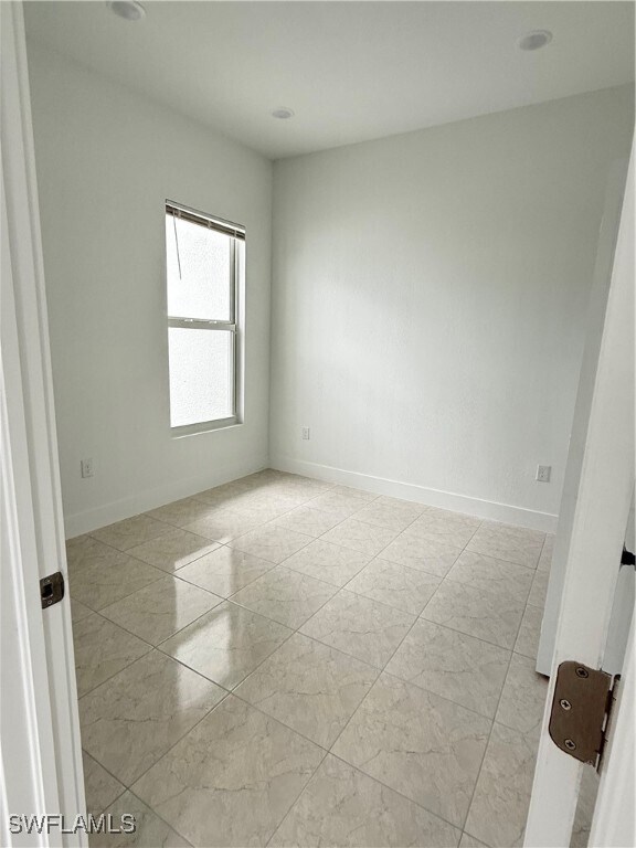 Building Photo - 4528-4530 20th St SW