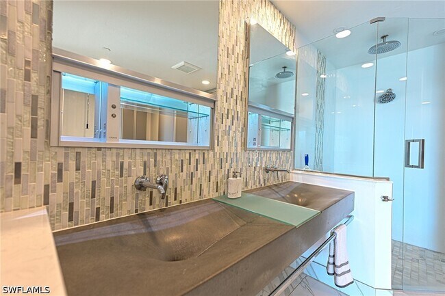 Building Photo - 4975 Bonita Beach Rd SW