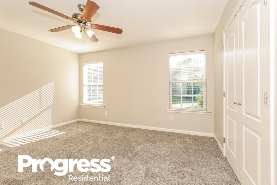 Building Photo - 3208 Sailmist Point