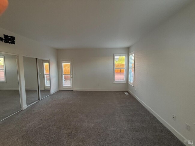 Building Photo - 316 Acadia Dr