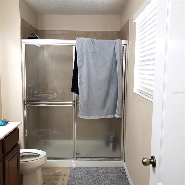Building Photo - 2020 Leather Fern Dr
