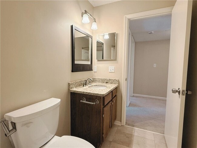 Building Photo - 7024 Somerset Cir