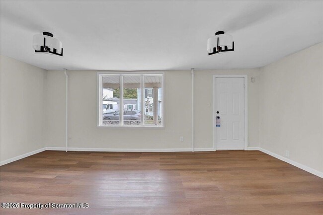 Building Photo - 927 Acker Ave