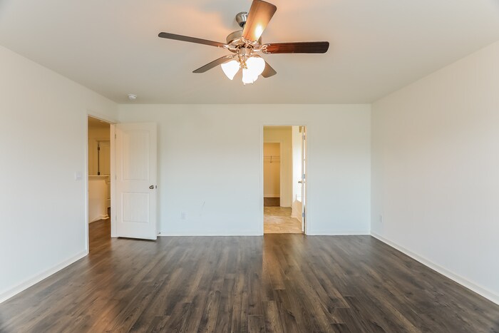 Building Photo - 5608 Timber Leaf Lp