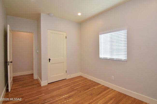 Building Photo - 130 N Cherry Ave