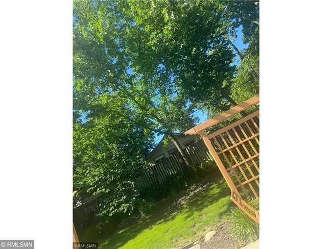 Building Photo - 39 Grove St