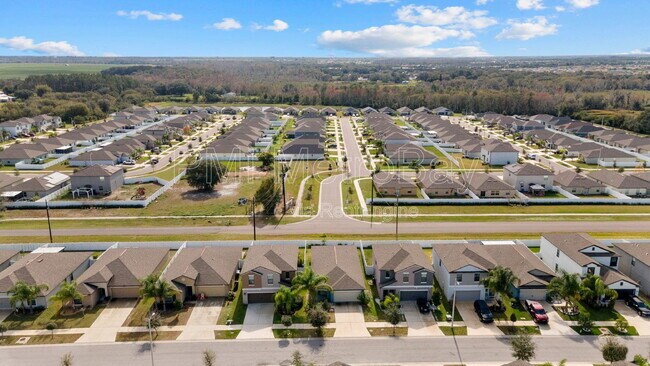 Building Photo - 10208 Carloway Hills Dr