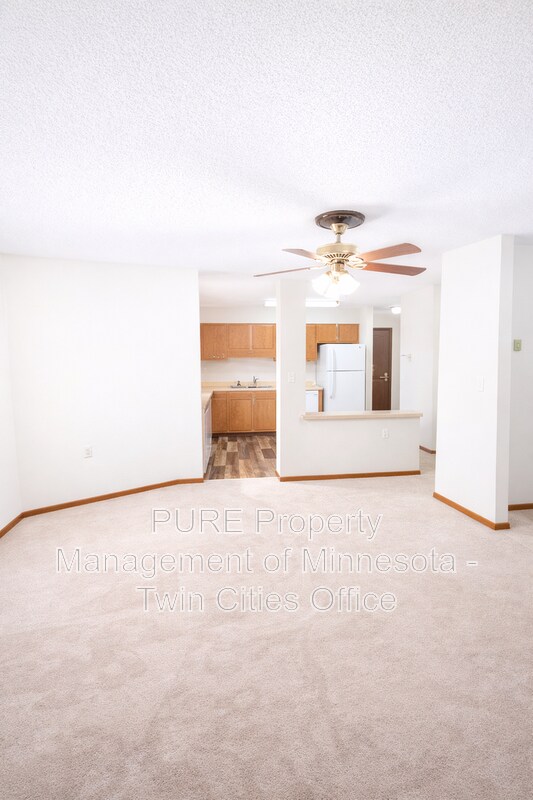 Building Photo - 221 Grand Ave W